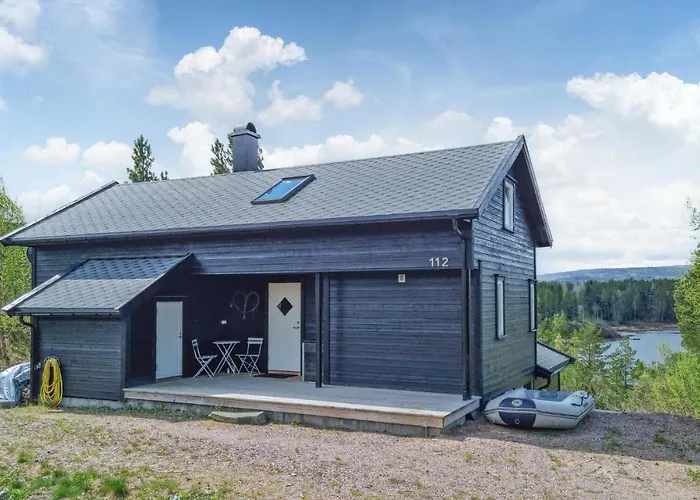 3 Bedroom In Semesterbostad Mykland