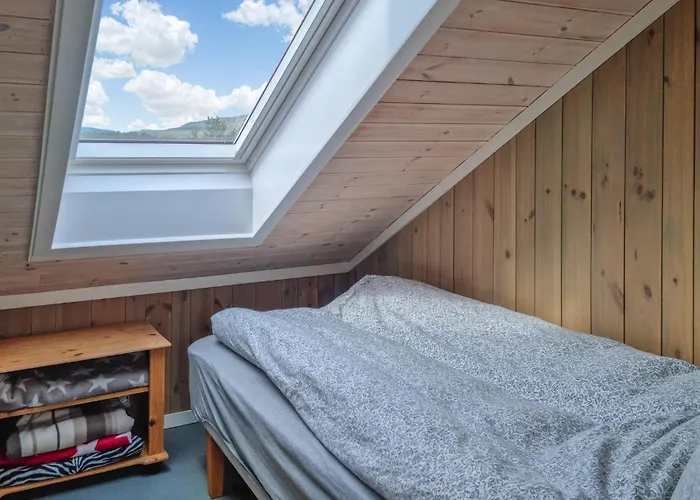 Semesterbostad 3 Bedroom In Mykland